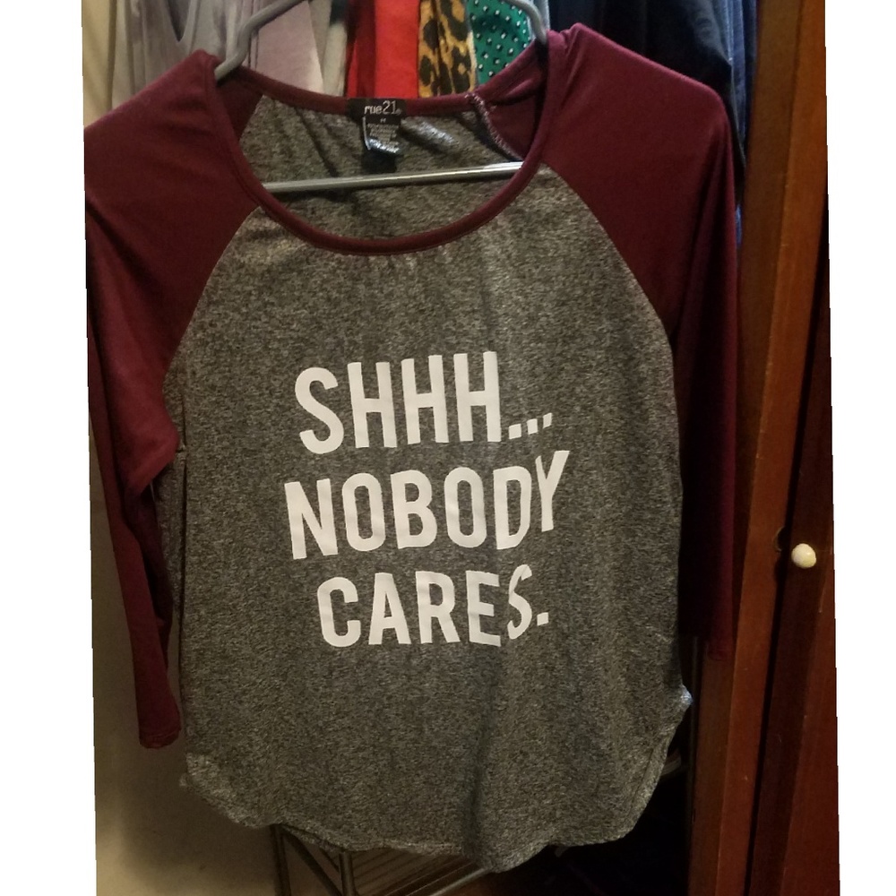 Rue21 T-shirt